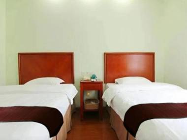 GreenTree Inn Chongqing Longhu Times Tianjie Xietaizi Metro Station