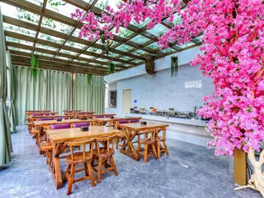 Lavande Hotels Chongqing Jiefangbei Haochi street