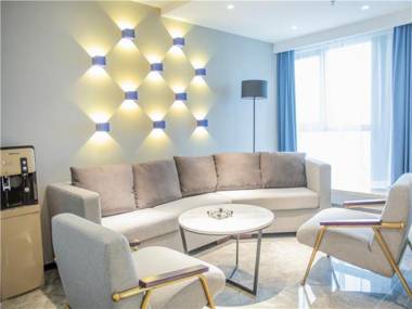 7 Days Premium North Railway Station North Square Center