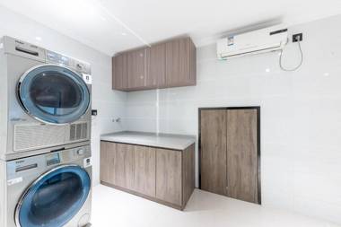 Hanting Hotel Chongqing North Railway Station Longtou Temple Park Metro Station