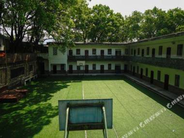 Zhangfei Gudao Holiday Hotel