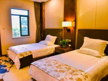 Zhangfei Gudao Holiday Hotel