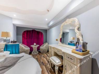 Weiyan Boutique Hotel (Chongqing Dashiba Metro Station)