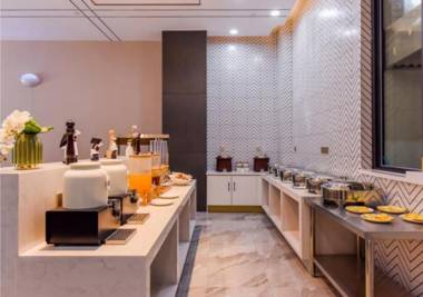 Borrman Hotel Banan Ronghui Peninsula