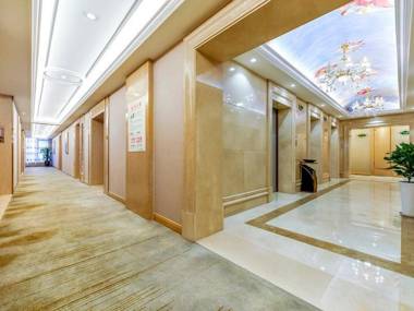 Vienna Hotel Chongqing Jiefangbei Pedestrian Street