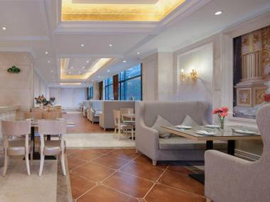 Vienna Hotel Chongqing Shiqiaopu Metro Station