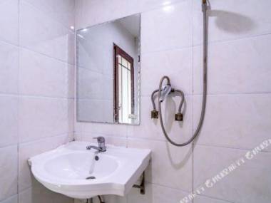 ChongQingXi Railway Station ZhangSan Hotel