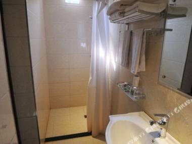 Youjia Ruijie Hostel