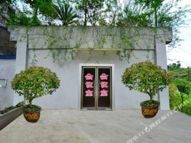 Achuan Yage Fengqing Inn