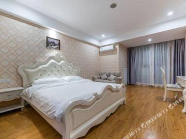 Haoma Shangpin Hotel (Chongqing Yuanyang Light Rail Station)