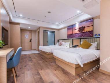 Haoma Shangpin Hotel (Chongqing Yuanyang Light Rail Station)