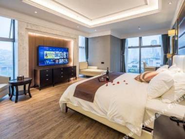 Yunchen Times Hotel (Chongqing Liujia Dock)