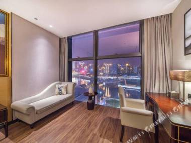 Yunchen Times Hotel (Chongqing Liujia Dock)