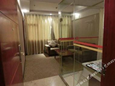 Tongnan Tianbao Hotel