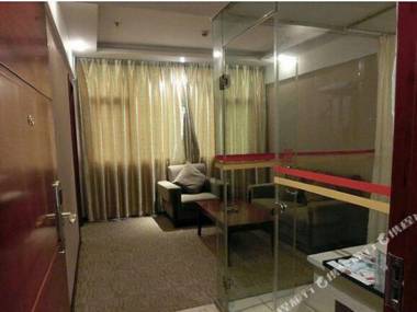 Tongnan Tianbao Hotel