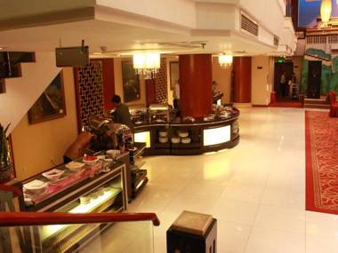 Sichuan Minshan Lhasa Grand Hotel