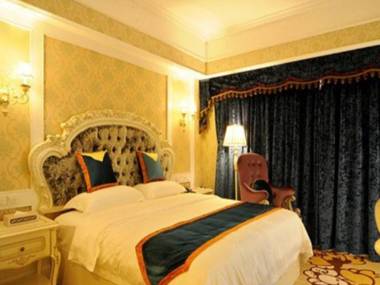 French theme gold place hotel