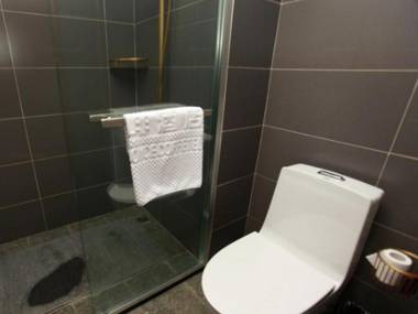 James Joyce Coffetel Hotel Chengdu Baicao Street Metro Station Branch