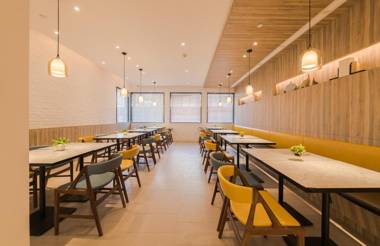 Hanting Premium Hotel Chengdu Yushuang Road Metro Station