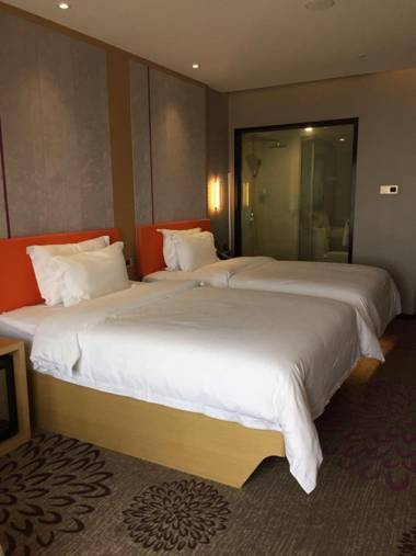 7Days Premium Chengdu New Century Global Centre New Exhibiton Branch