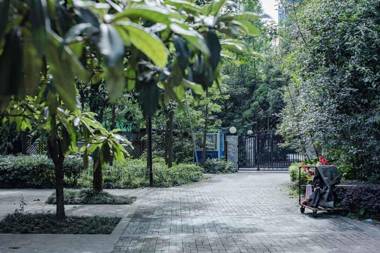 Chengdu Qingyang·Southwestern University of Finance And Economics Locals Apartment 00154480