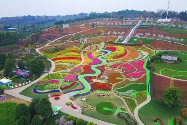 7 Days Premium Chengdu Panda Base Sanhechang Subway Station