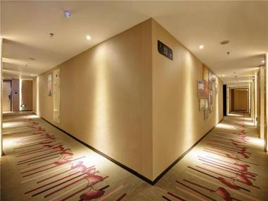 Lavande Hotel Chengdu Dafeng Shixi Park Subway Station