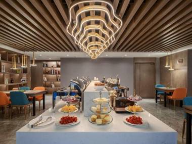 Gya Hotel Chengdu Global Center Jinchenghu Metro Station