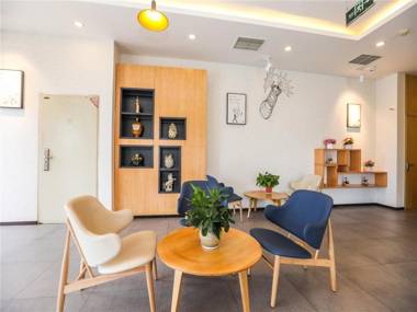 Hanting Hotel Chongzhou Century Avenue