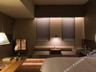 the Hidden Place Hotel