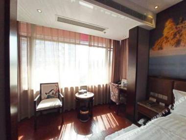 Cheng Dou Liang Shan Hotel