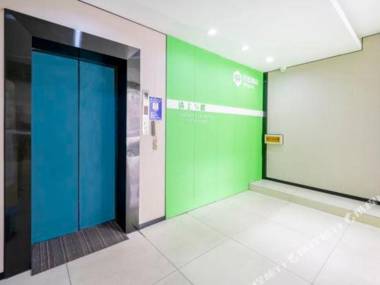 99 Hotel (Chengdu Kuanzhai Alley Metro Station)