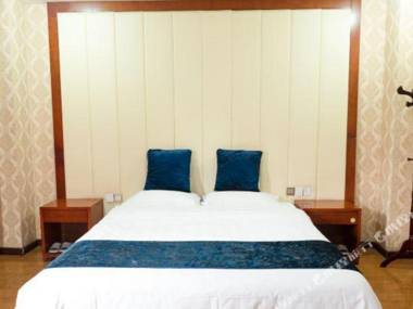 Biancheng Business Hotel