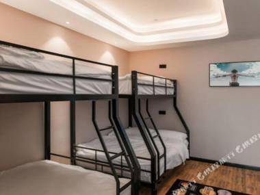 Chengdu Meishi E-sports Hotel