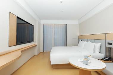 Ji Hotel Chengdu Qingbaijiang Hudiezhou