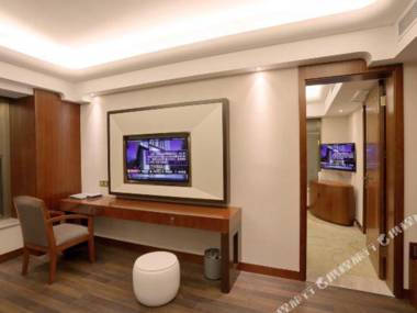 Lujia International Hotel