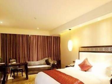 Caston Huanglong Hotel