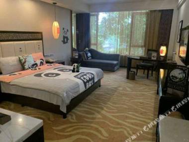 Caston Huanglong Hotel