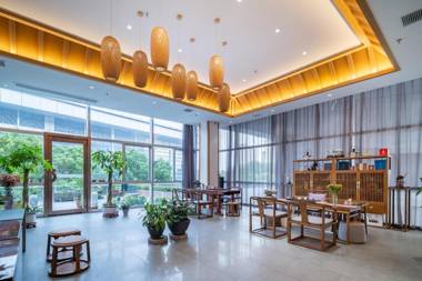 Starway Hotel Bengbu South Station