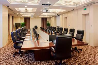 Holiday Inn Beijing Focus Square an IHG Hotel