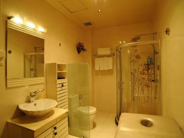 Beijing Sichuan Dragon Garden Hotel