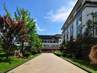 Beijing Sichuan Dragon Garden Hotel