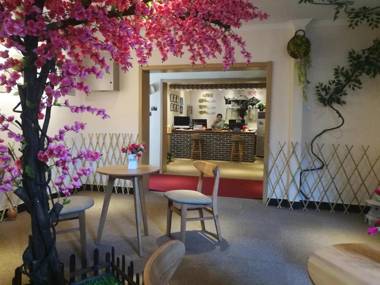 Happy Dragon Alley Hotel Beijing Tian AnMen Forbidden City