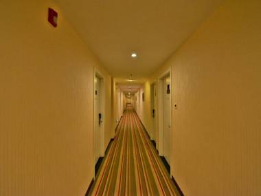 Super 8 Hotel Beijing Tiantan West Gate