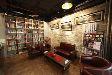 Nostalgia Hotel Beijing- Yonghe Lama Temple