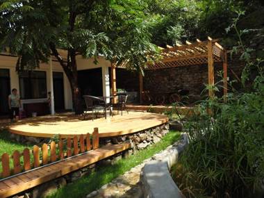 Mutianyu Great Wall Zheng Yang Farm House