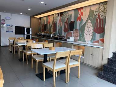 Hanting Hotel Beijing Sisui East Metro Station