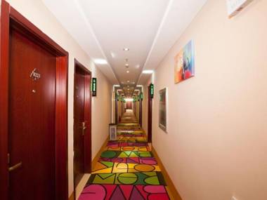 Shell Beijing Changping District Chengnan Community Nanhaozhuang Village Hotel