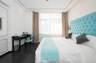 Xana Lite Beijing West Station Branch