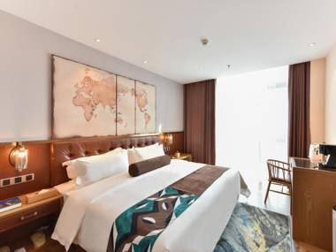 James Joyce Coffetel·Beijing Happy Valley Fatou Metro Station